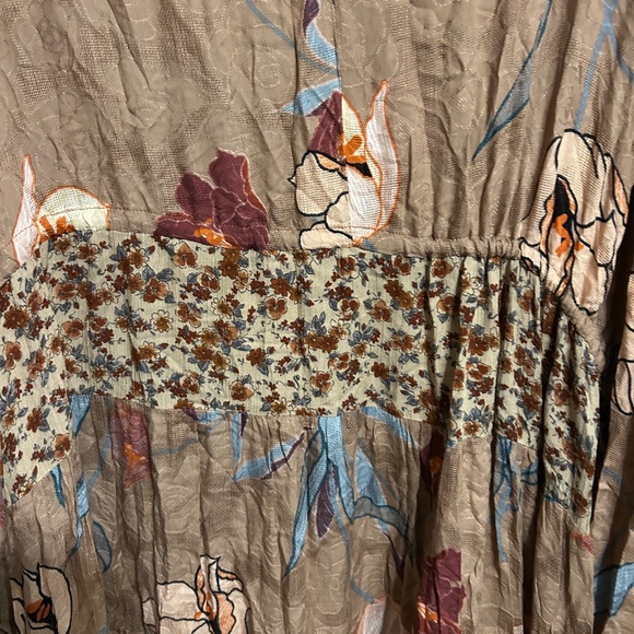 NWT Oddy floral Vee neck Long sleeve Top - Picture 4 of 7